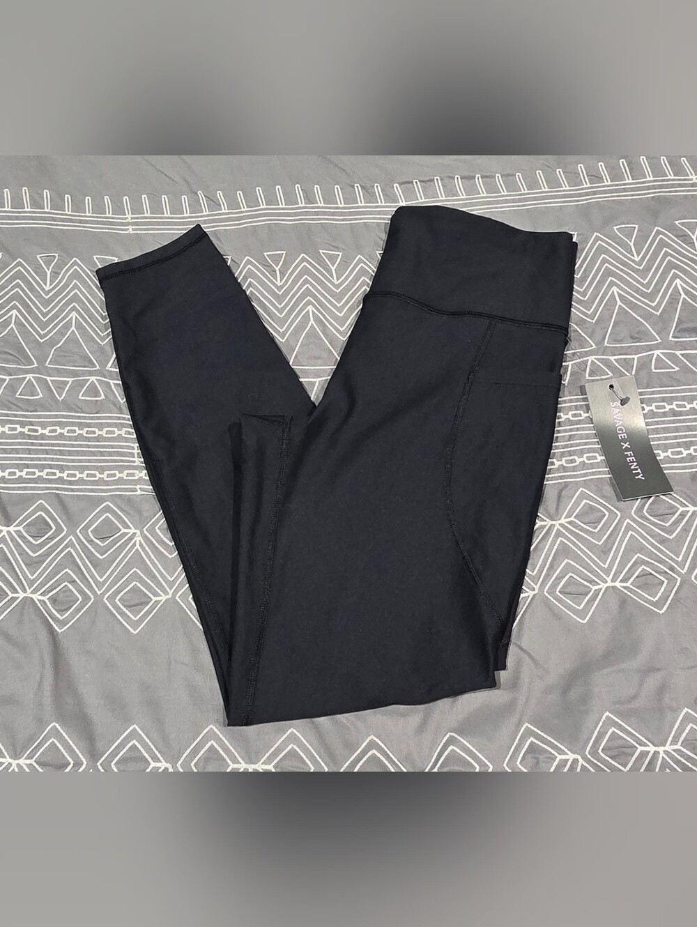Savage X Fenty Sport High Waisted Leggings Size Medium